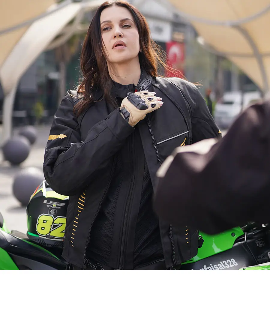 Thrill (900 x 1100 px) (8)